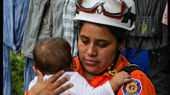 Más de 220 personas permanecen en albergues por emergencias asociadas a la depresión tropical Cristina en El Salvador