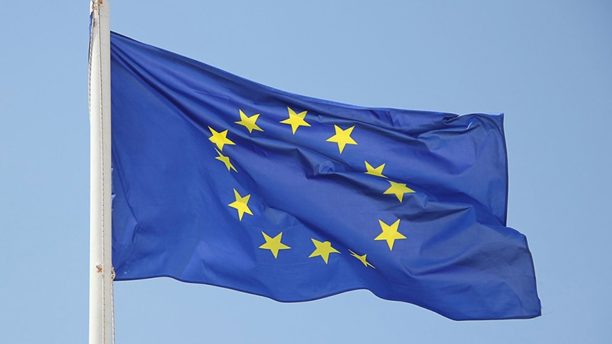 La UE refuerza los mecanismos para evitar subidas bruscas del precio del carbono en edificios y transporte