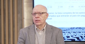 El escritor Jorge Fernández Díaz