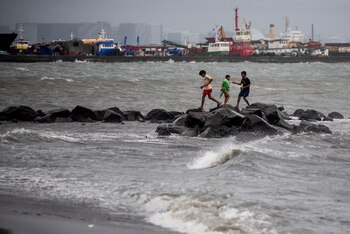 La tormenta tropical Crising avanzó