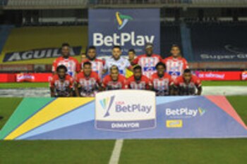 El equipo de Julio Avelino