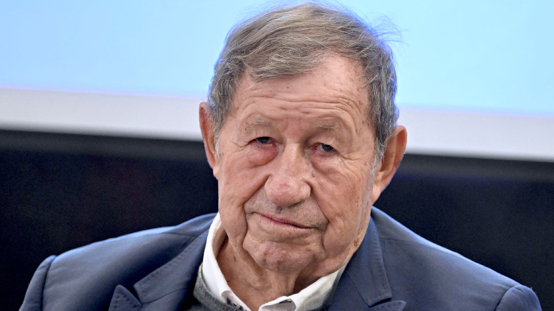 El francés Guy Roux realizó comentarios escandalosos contra las futbolistas (Abaca Press/Alamy Live News)