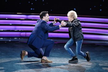Hernán Piquín bailando con Alicia