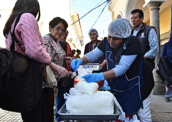 Los conflictos en Bolivia asfixian a pequeños comerciantes, transportistas y productores