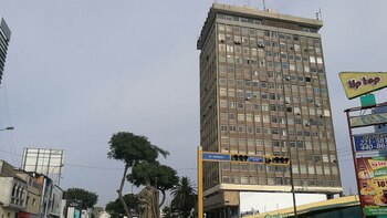 La avenida César Vallejo y