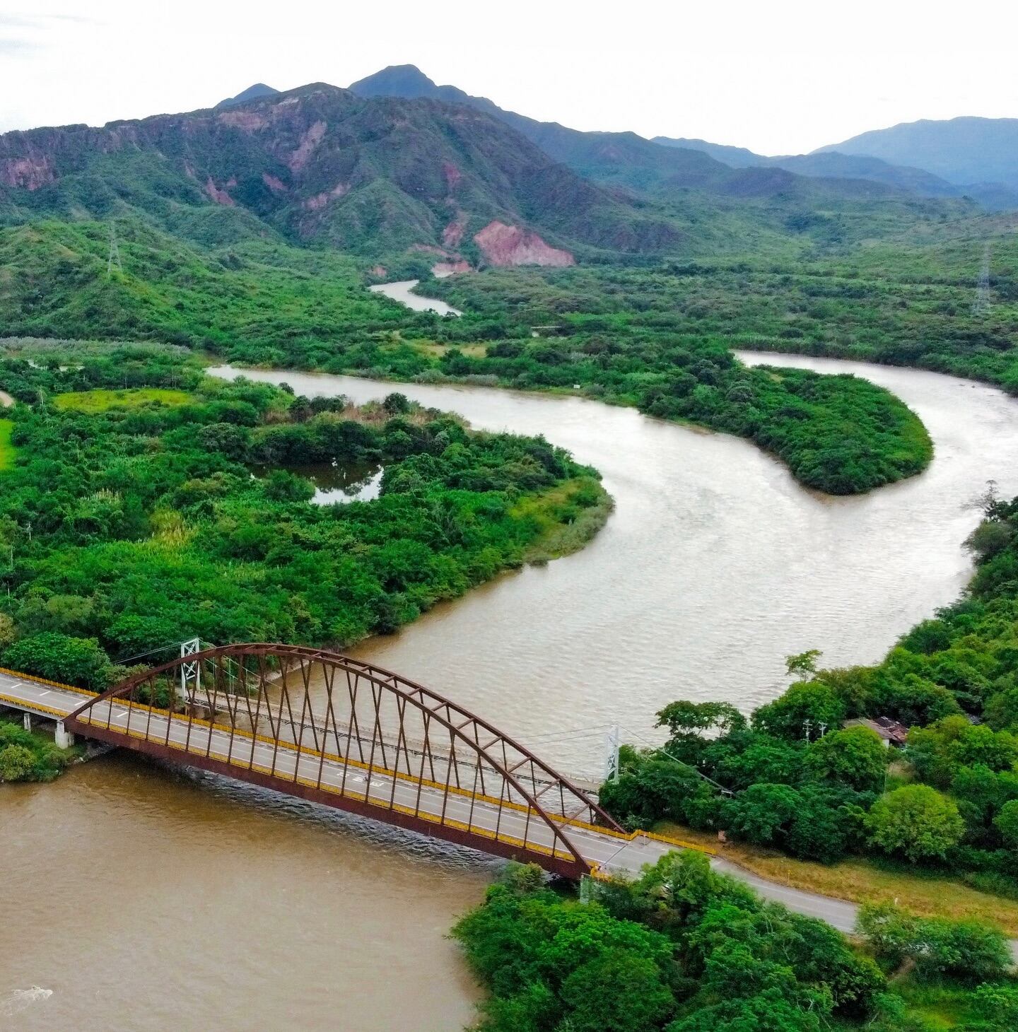 Este es un escenario ideal para deportes de aventura como el rafting - crédito @turismohuila / IG
