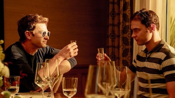 Primeras críticas de ‘Artificial’, la película de Luca Guadagnino sobre OpenIA por la que fue despedido de Amazon: “Una comedia oscura e incómoda”