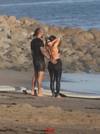 Kim Kardashian y Lewis Hamilton estuvieron juntos en una playa de Malibú. (TMZ)