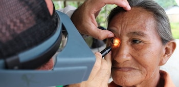 Autoridades advierten que el riesgo de ceguera por tracoma en las mujeres es hasta cuatro veces mayor que en los hombres. (OPS)