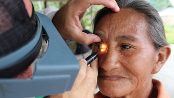 El Salvador se convierte en el primer país en Centroamérica en eliminar el tracoma como problema de salud pública, según la OMS