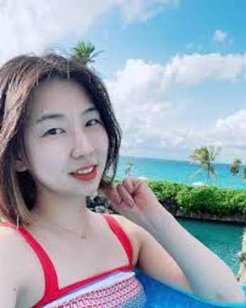 Soojin en su estancia por