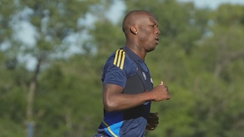 Luis Advíncula se unirá a