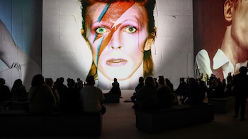 David Bowie vive a través de una experiencia inmersiva de Ziggy Stardust en Londres