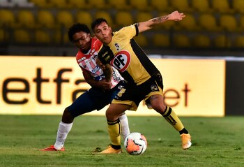 Joe Abrigo (d) de Coquimbo