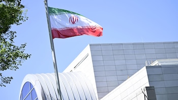 Teherán tacha de "ilegal e injustificada" la decisión de EEUU de sancionar al embajador iraní en Líbano