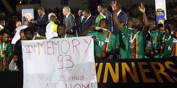 La selección de Zambia sufrió en 1993 una tragedia que extinguió a su generación dorada dando inicio a una gesta histórica (Francois Mori/AP)