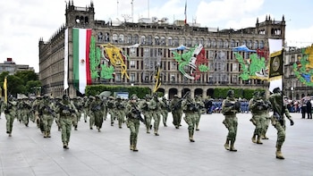 Senado recibe una solicitud para autorizar la salida del país de 13 militares a Brasil