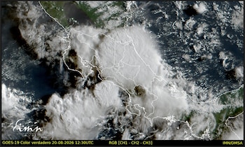 El Instituto Meteorológico Nacional emitió una advertencia por la llegada de la onda tropical #34, cuyo paso podría provocar aguaceros, tormentas eléctricas y condiciones propicias para inundaciones en varias zonas del país (Cortesía: IMN).