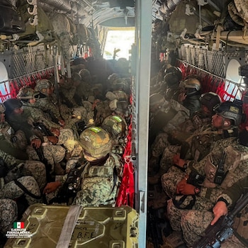 Algunos de los efectivos enviados