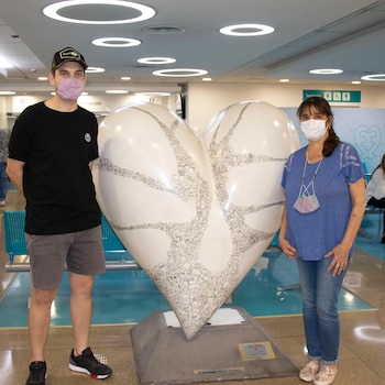 El hijo de la paciente