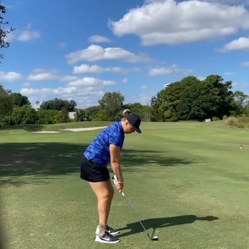 Enfrentando prejuicios, Hailey Davidson toma