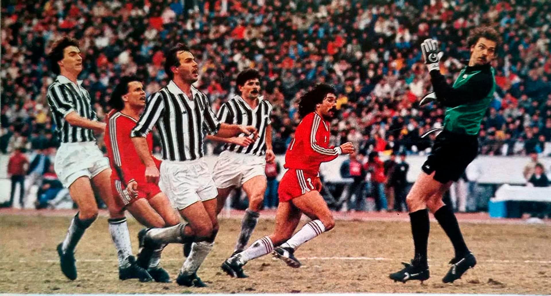 El momento del gol de Carlos Ereros, el primero de la final