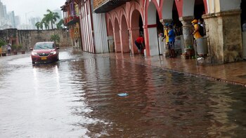 Fuertes lluvias obligaron a evacuar