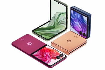 Los usuarios de estos celulares deben estar pendientes de una notificación para instalar Android 15 en los próximos meses. (MOTOROLA)