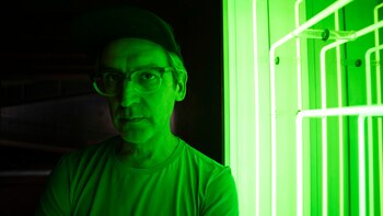 Iván Navarro presenta "Bifocal" en