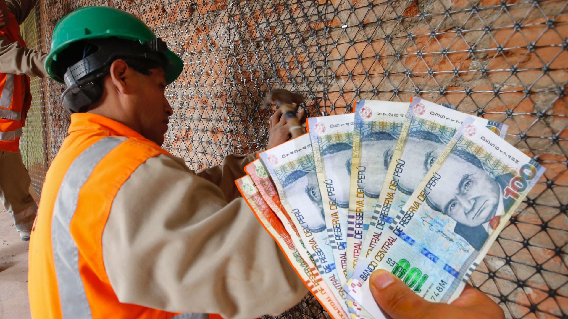 El sexto debate presidencial en Lima concentró propuestas de empleo, formalización y apoyo al emprendimiento de cara a las Elecciones 2026. (Foto: Composición Infobae Perú)