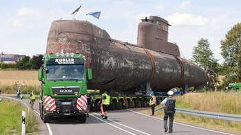 Transporte del submarino alemán U17 ( Technik Museum Speyer)