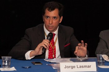 Jorge Lasmar, profesor de la