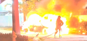 Los bomberos lograron apagar el