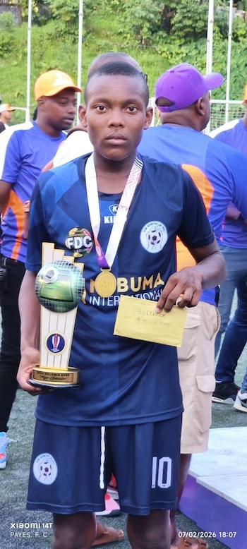 El joven futbolista espera seguir