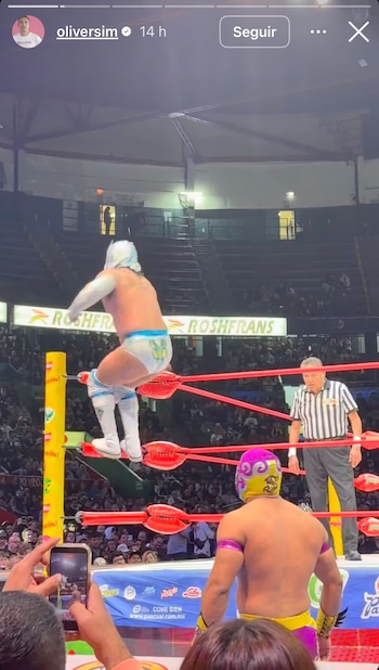 El vocalista, Oliver Sim, compartió con entusiasmo a través de sus redes diversos momentos de su visita a la Arena México. (Instagram/ @oliversim)