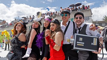 Jóvenes reviven la historia de