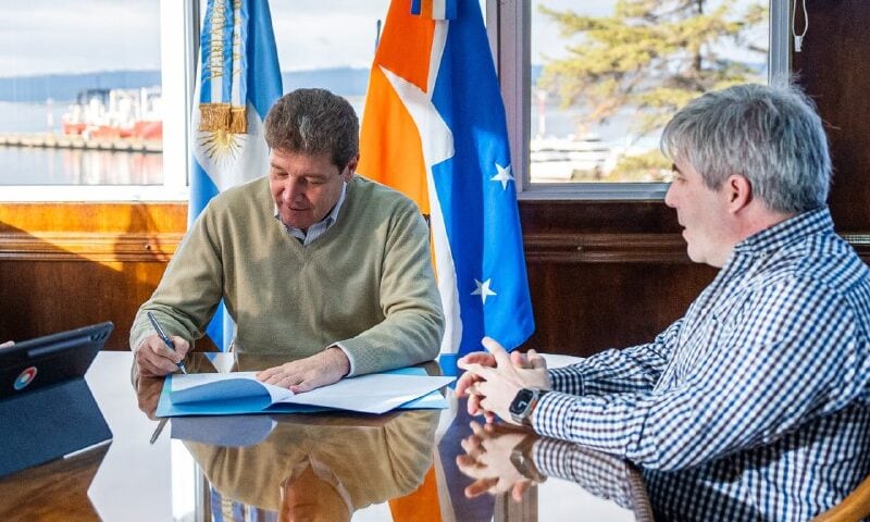 Crisis en Tierra del Fuego: peronistas y LLA frenan reforma constitucional