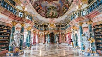 Biblioteca barroca de la Abadía