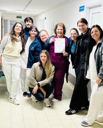 Lidia Fernández, médica a los 65 en Uruguay, en la última guardia en Río Branco (Facebook)