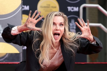 En la misma entrevista, Pfeiffer afirmó que en ese momento no era cantante ni bailarina, pese a que Grease 2 era un musical (REUTERS/Mario Anzuoni)