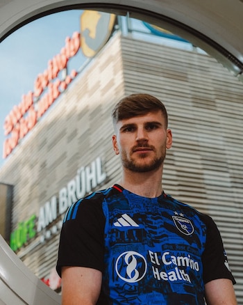 Timo Werner fue anunciado como
