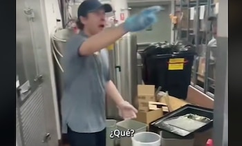 Reacción de un empleado de McDonald´s (Captura imagen Tiktok)