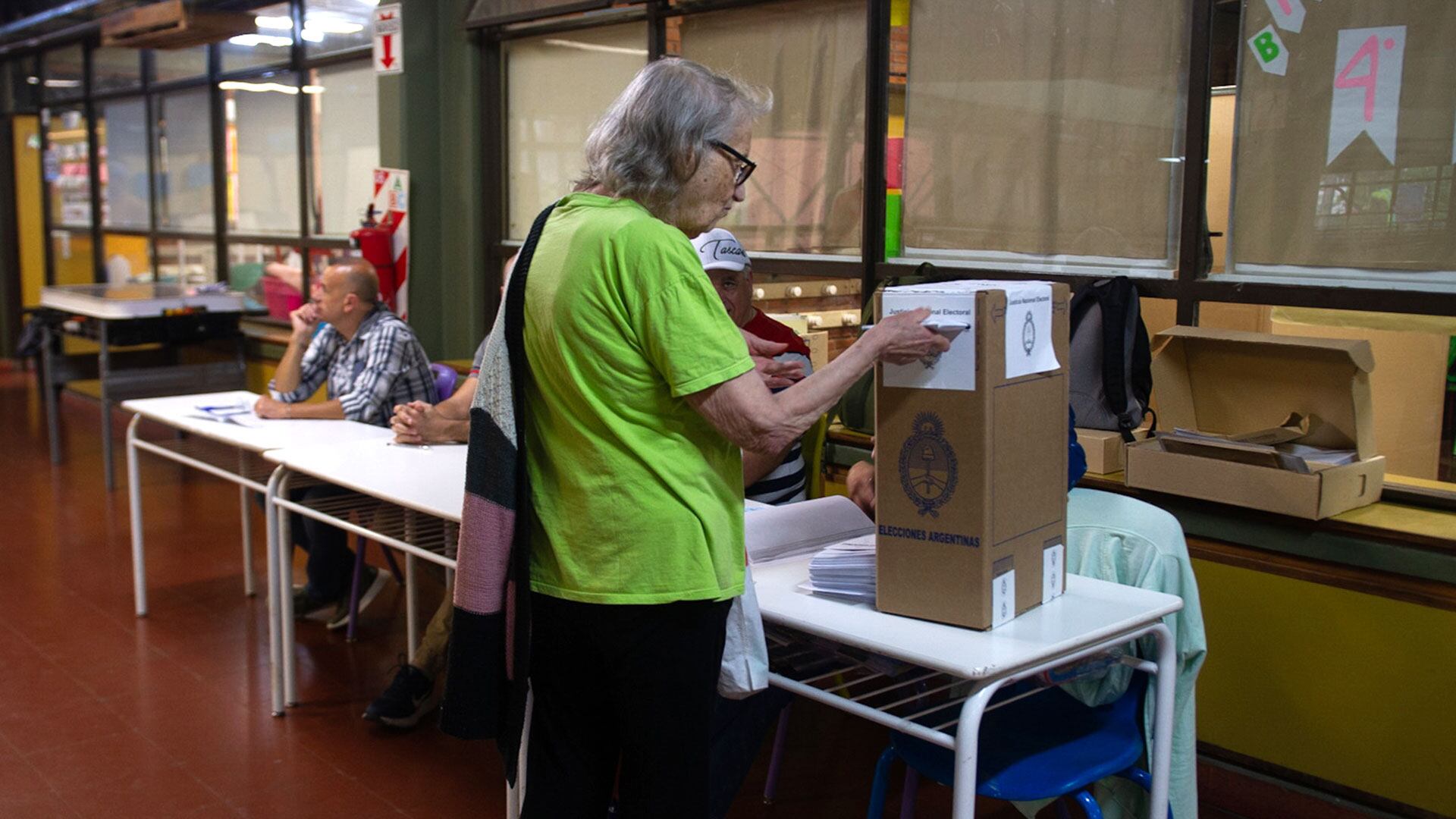 Se consideran votos válidos a los afirmativos y a los votos en blanco.