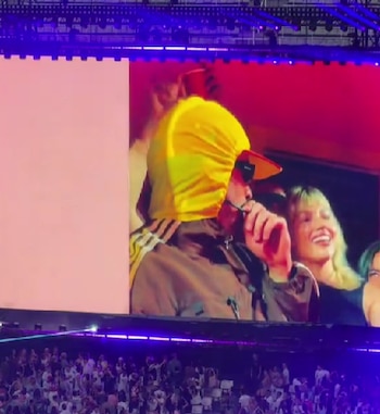 Úrsula Corberó en La Casita de Bad Bunny en Barcelona (REDES SOCIALES).