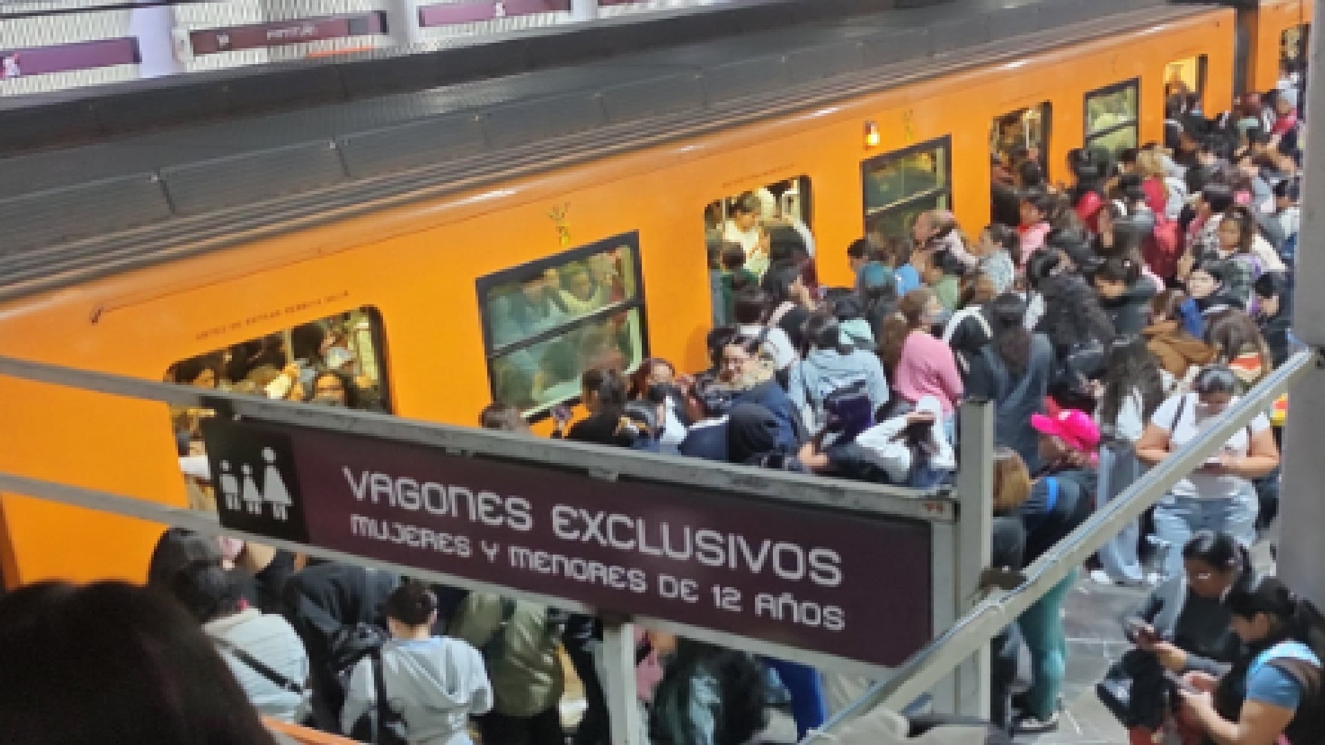 Metro Pantitlán Línea A suspensión de servicio (especial)