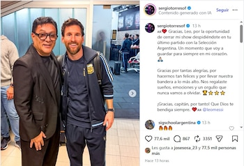 Captura de pantalla de una publicación de Instagram con una foto de Sergio Torres y Lionel Messi, acompañada por un texto en español