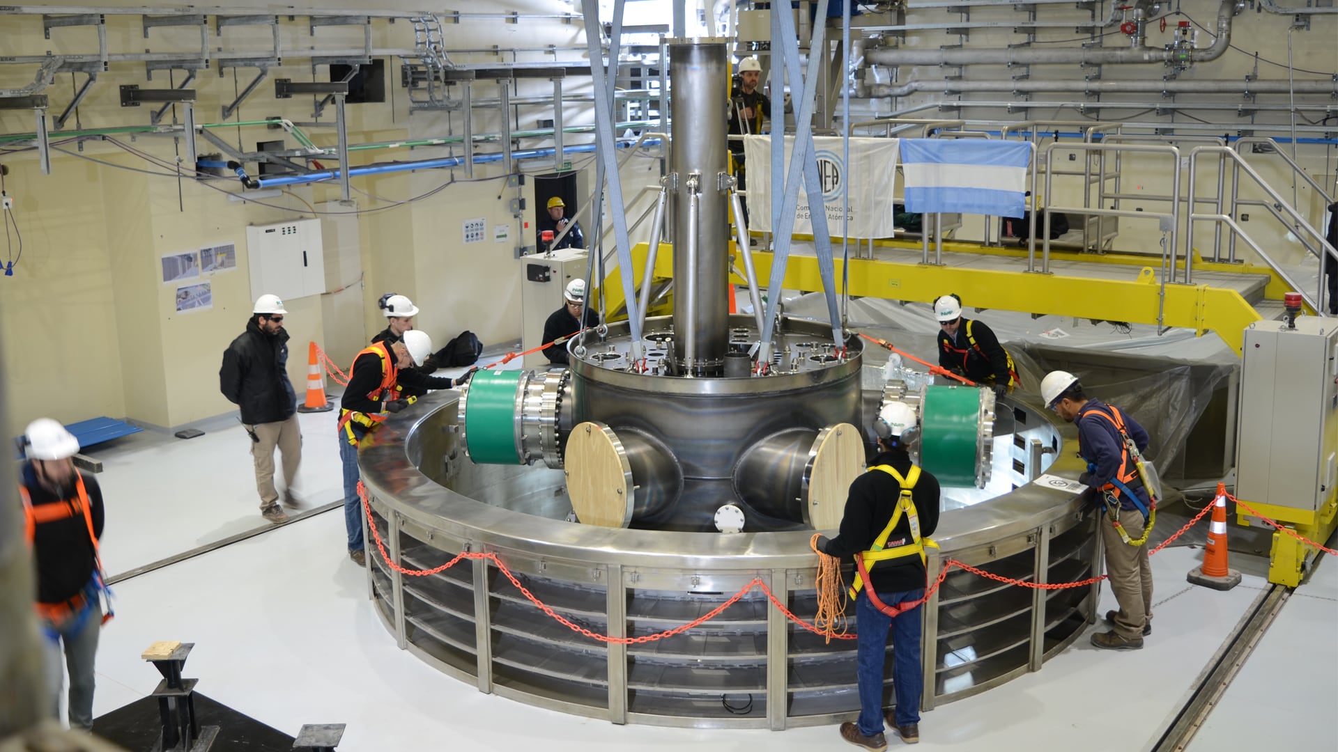 Milei designa a joven de 31 años para liderar la nueva Secretaría de Asuntos Nucleares