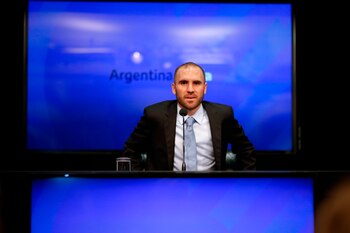 En la imagen, el ministro