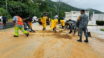 La Cigaeg trabaja para reparar daños en la avenida Escénica de Acapulco