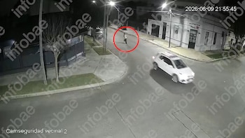 Video: tres hombres en un auto intentaron secuestrar a una mujer en Burzaco